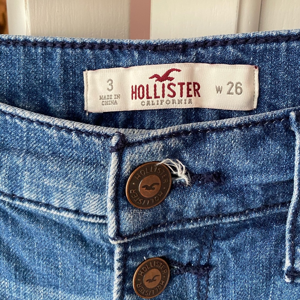 Hollister jean shorts - Picture 2 of 7